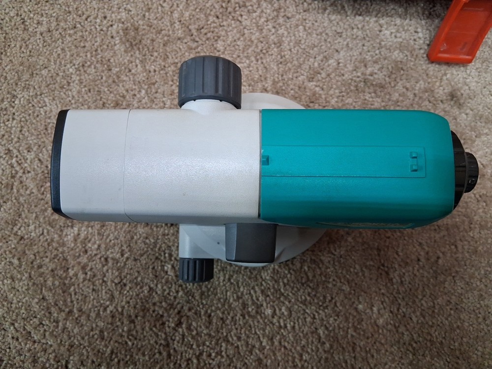 Sokkia B40 Automatic Level w/ Carrying Case