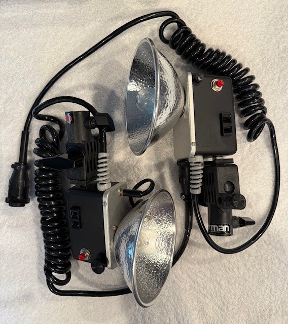 NORMAN POWER PACK 404 PORTABLE COMPLETE POWERFUL STUDIO LIGHT SYSTEM, ONLY $588