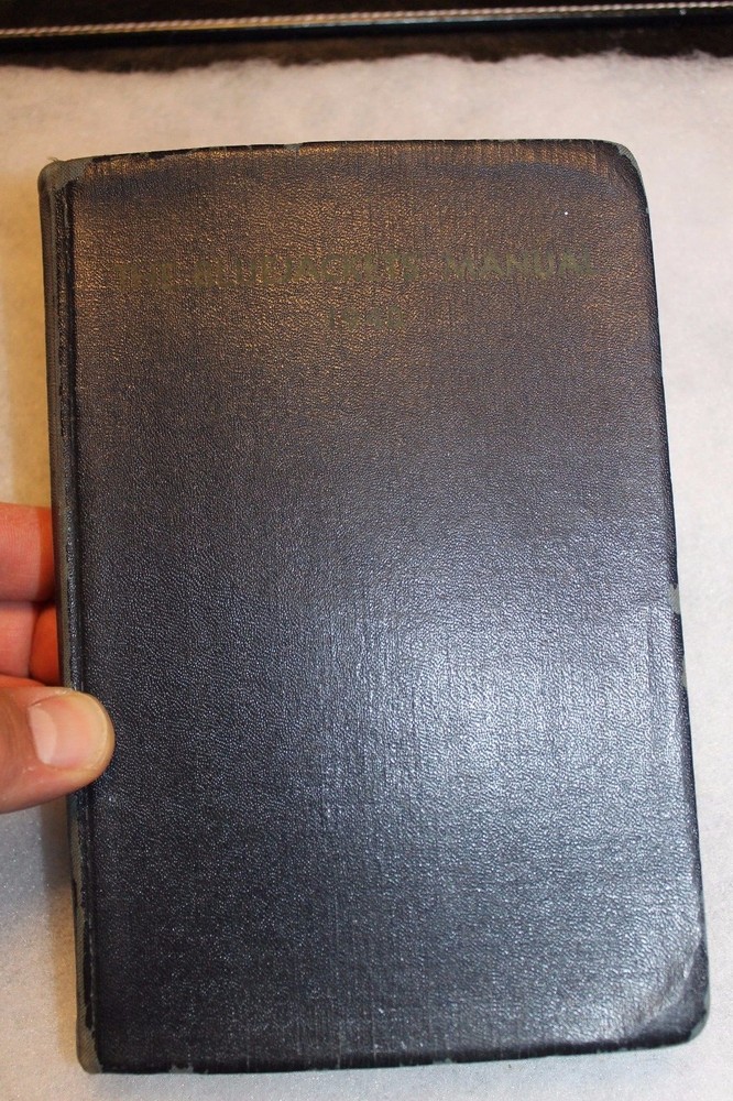 Original Early WW2 U.S. Navy "The Blue Jackets'' Book, Named & 1940 dated