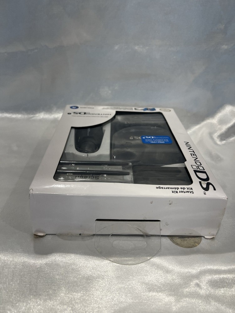 Nintendo DS Starter Kit 12 Items New
