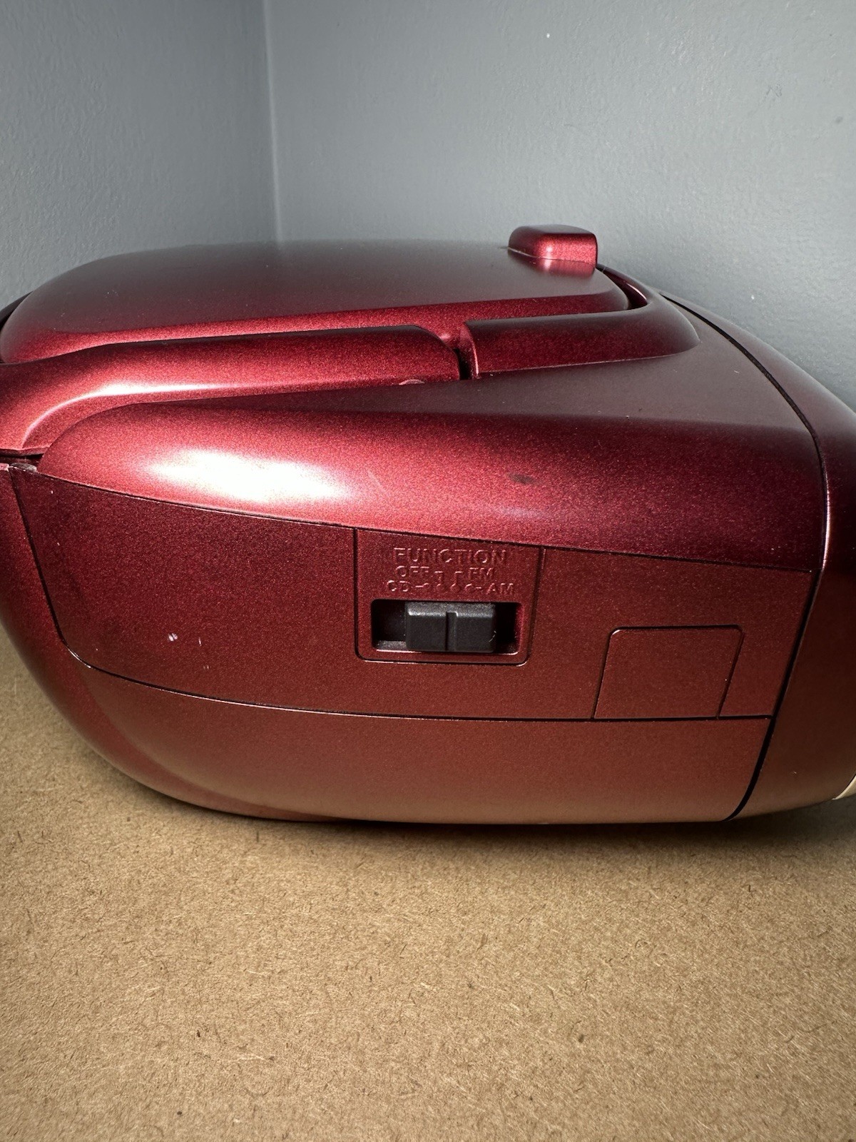 SYLVANIA SRCD211 Red Portable CD Boombox AM/FM Radio CD Player AUX In