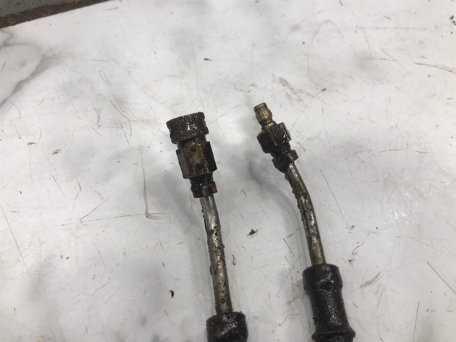 Mercury marine MerCruiser Alpha Bravo trim tilt lift hydraulic cylinders NO SALT