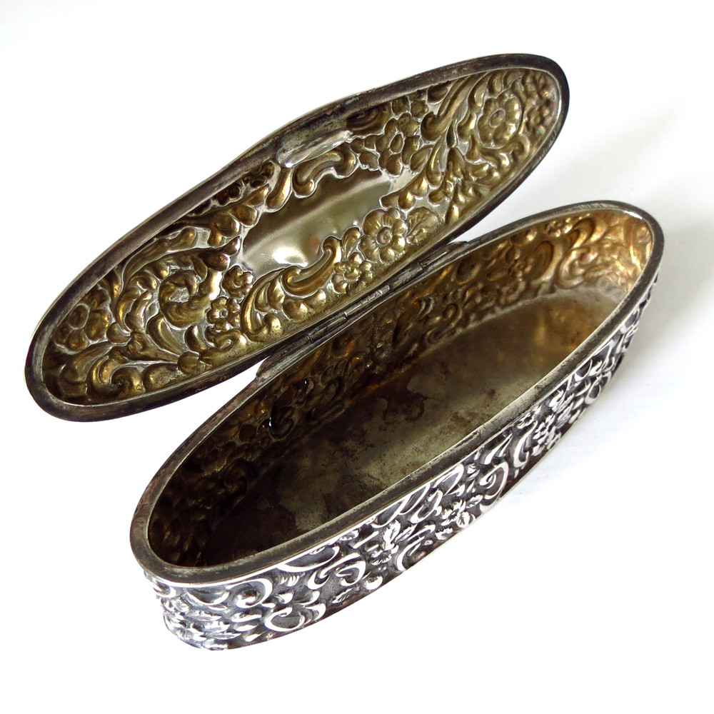 Antique Victorian Solid Repousse Sterling Silver Trinket Box Hallmarked 1898 75g