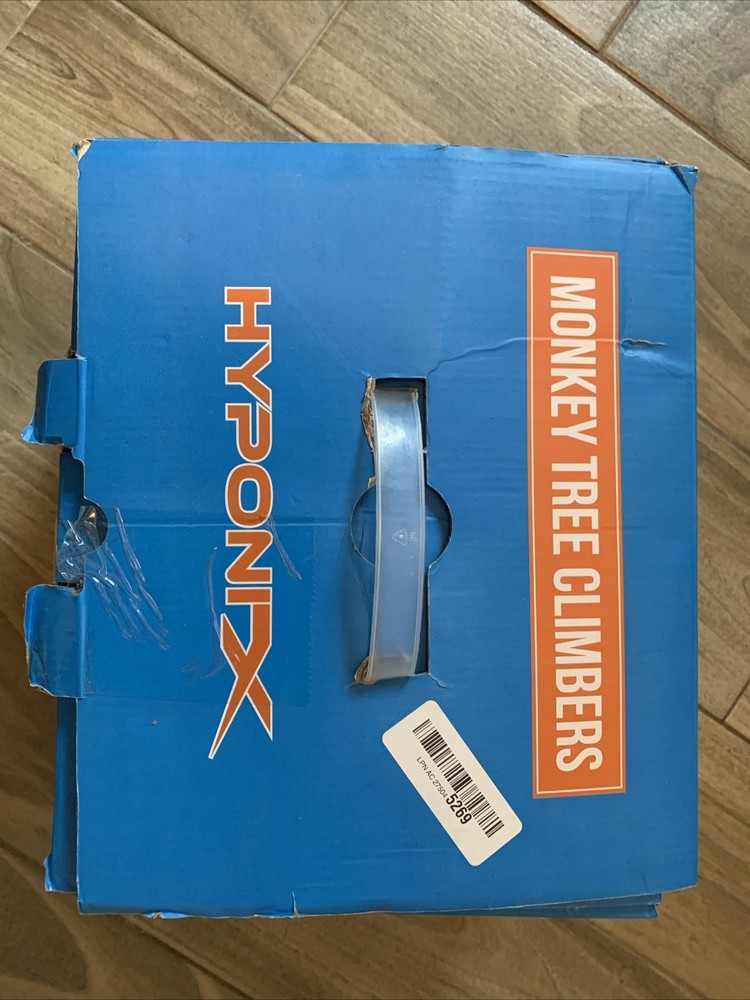 Hyponix Ninja Tree Climbing Kit 16 Rock Climbing Holds 8 Ratchets