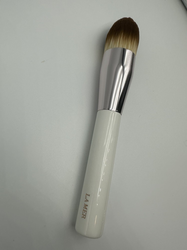 LA MER The Foundation Brush Authentic