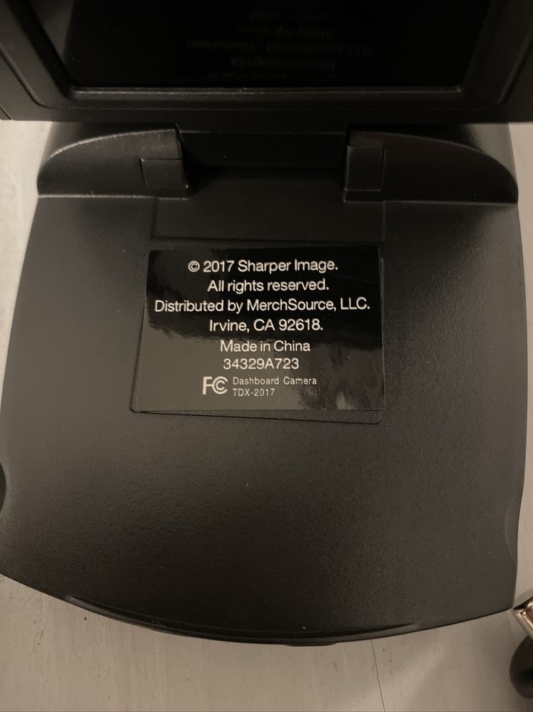 SHARPER IMAGE 2017 DASHBOARD CAMER WITH CABLE Accessories (PRE-OWNED)