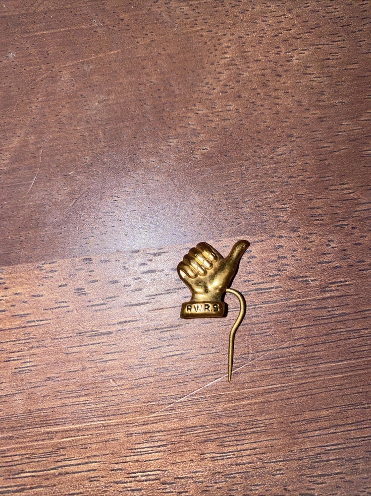 ww 2 b.w.rs thumps up pin
