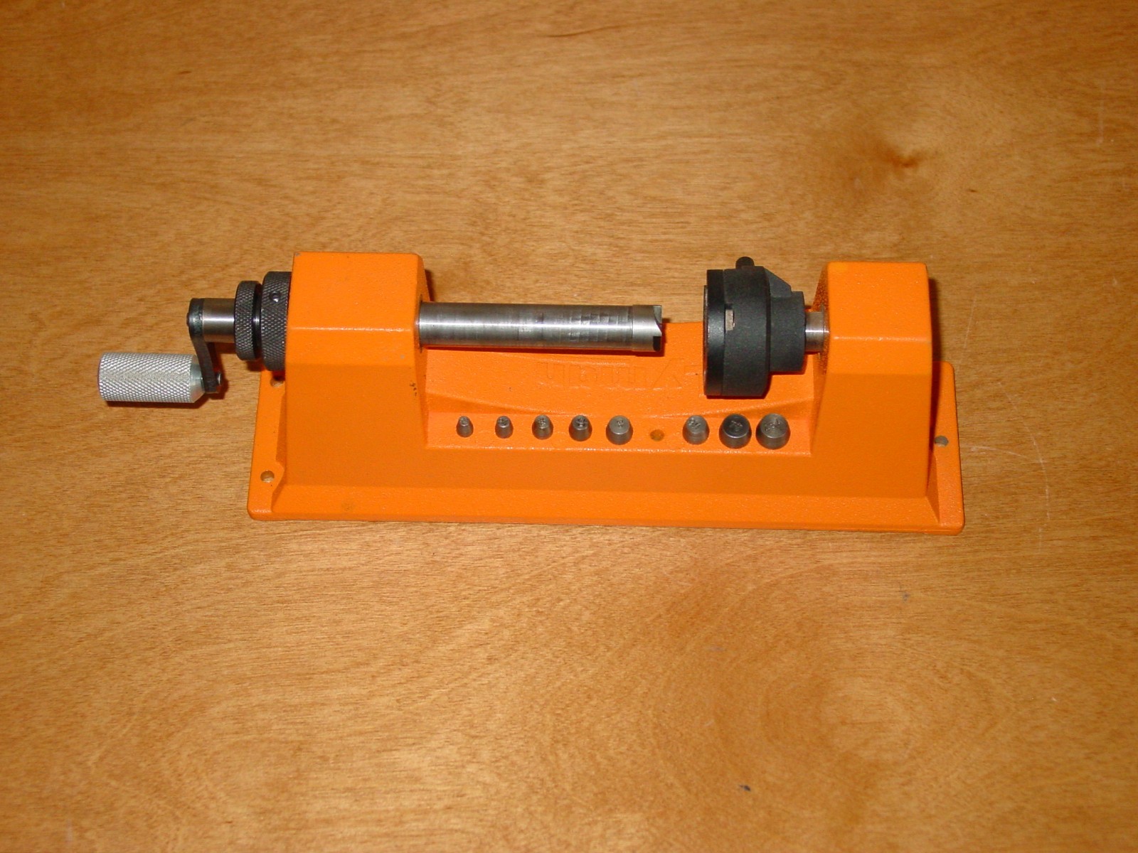 Lyman universal case trimmer With Pilots 7862000