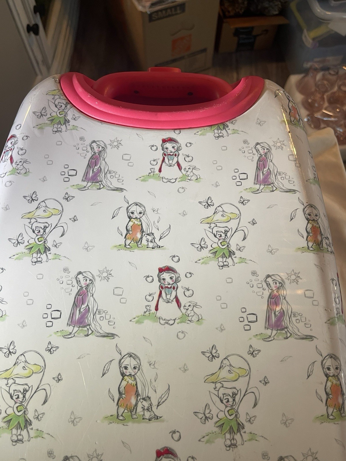 Disney Store Princess Animator Collection Hard-Side Carryon Rolling Luggage Pink