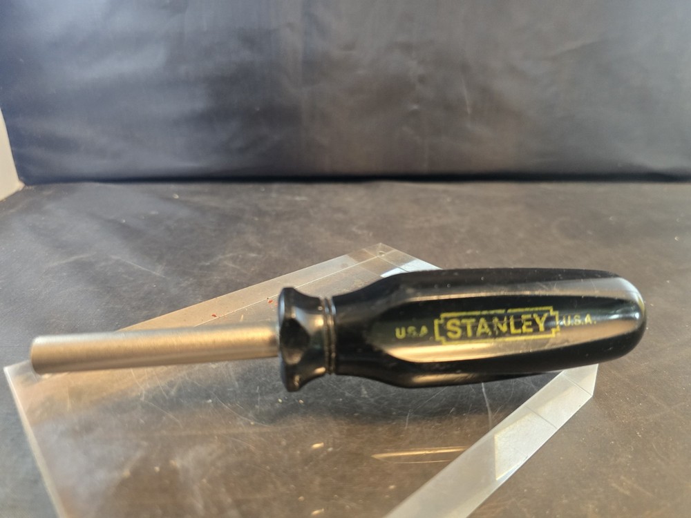 Vintage Stanley USA 4-way  Multi Screwdriver NO BITS !