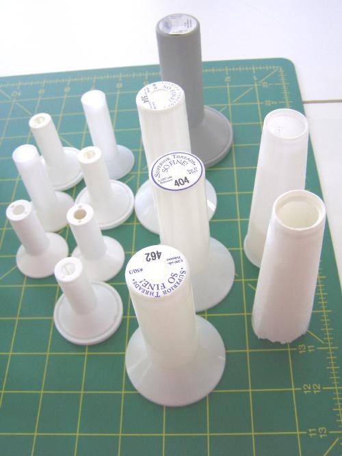 120 Empty thread spools Various sizes & colors + misc circles Craft project#1653