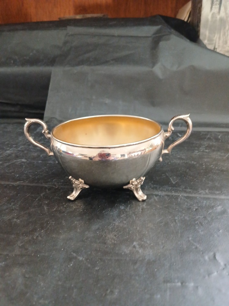 Manning Bowman Silver Plated Sugar Bowl