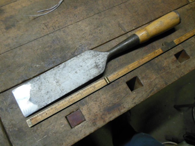 vintage AETCO USA bevel edge socket chisel 2" wide old carpenter tool