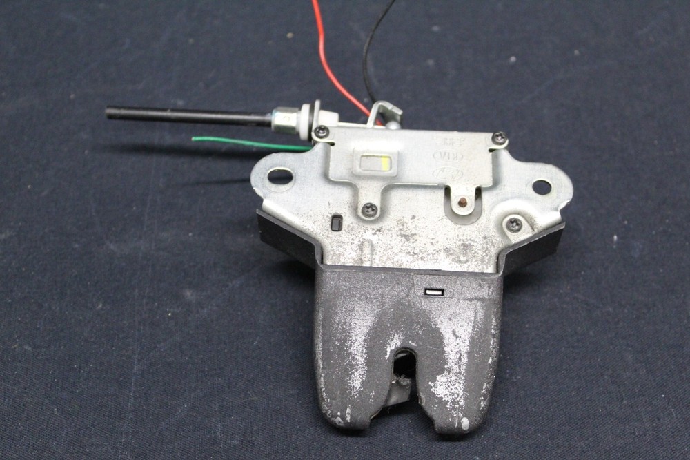 2011 - 2016 KIA OPTIMA TRUNK LOCK LATCH OEM