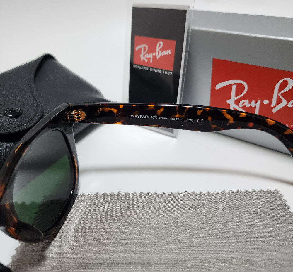Ray-Ban RB2140 Wayfarer Classic Sunglasses Tortoise Brown Frame Glass Green Lens