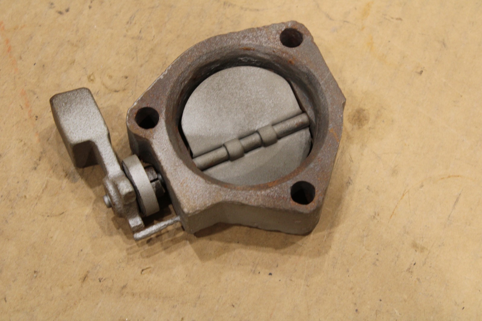 1962-1974 Corvette 2 1/2- inch Exhaust Heat Riser NOT WORKING