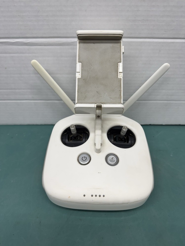 DJI Phantom 3 Remote Controller – Official OEM Part GL300B UNTESTED FO PARTS