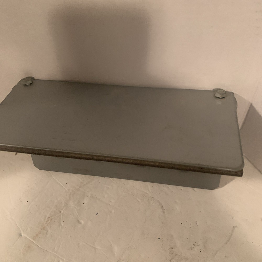 Lockdown Steel External 9” Gear Holder Hooks