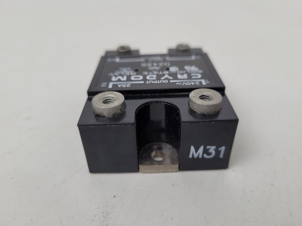 D2425 Crydom Solid State Relay 240V 25A *NEXT DAY OPTION* NEW