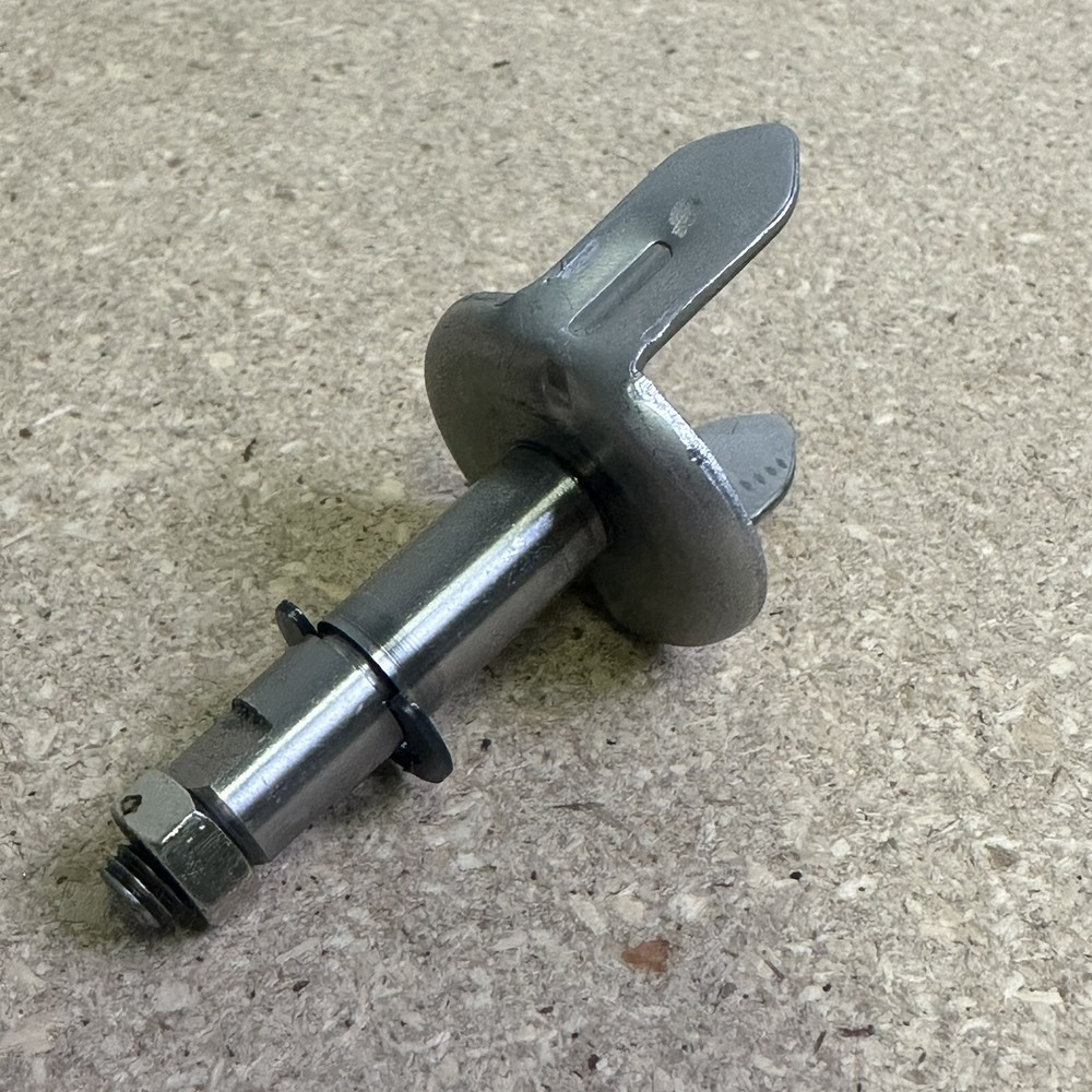 Breadman BK1050S 2 LB Professional Bread Maker Replacement Paddle Drive Shaft