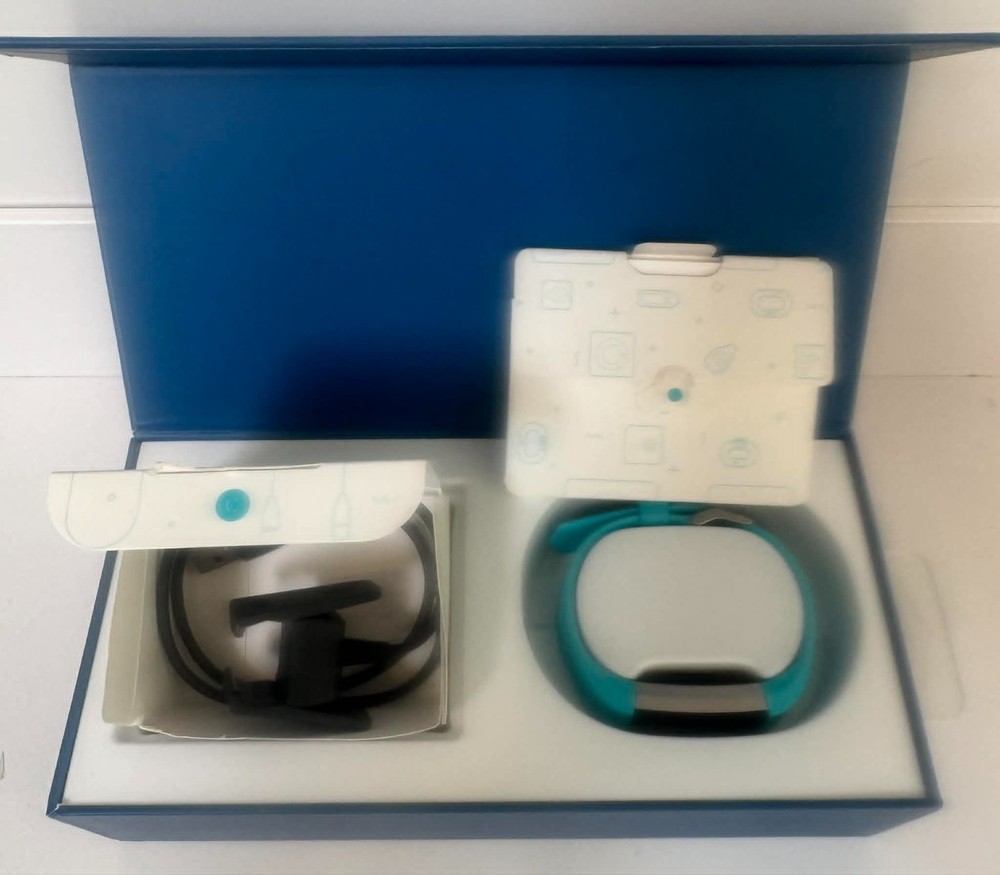 Fitbit Charge 2, Aqua, Size Small
