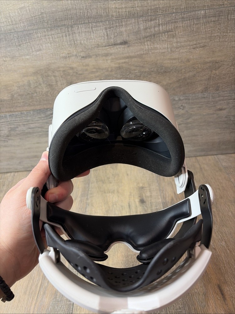 Oculus Quest 2 64GB READ DESCRIPTION