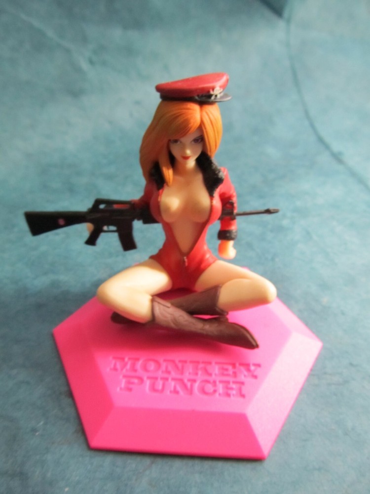 Vintage Monkey Punch Reina figure