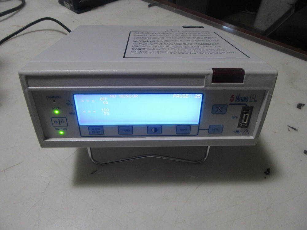P8 MASIMO SET 2000 OXI-READER PULSE OXIMETER W/O SENSOR. FREE SHIPPING