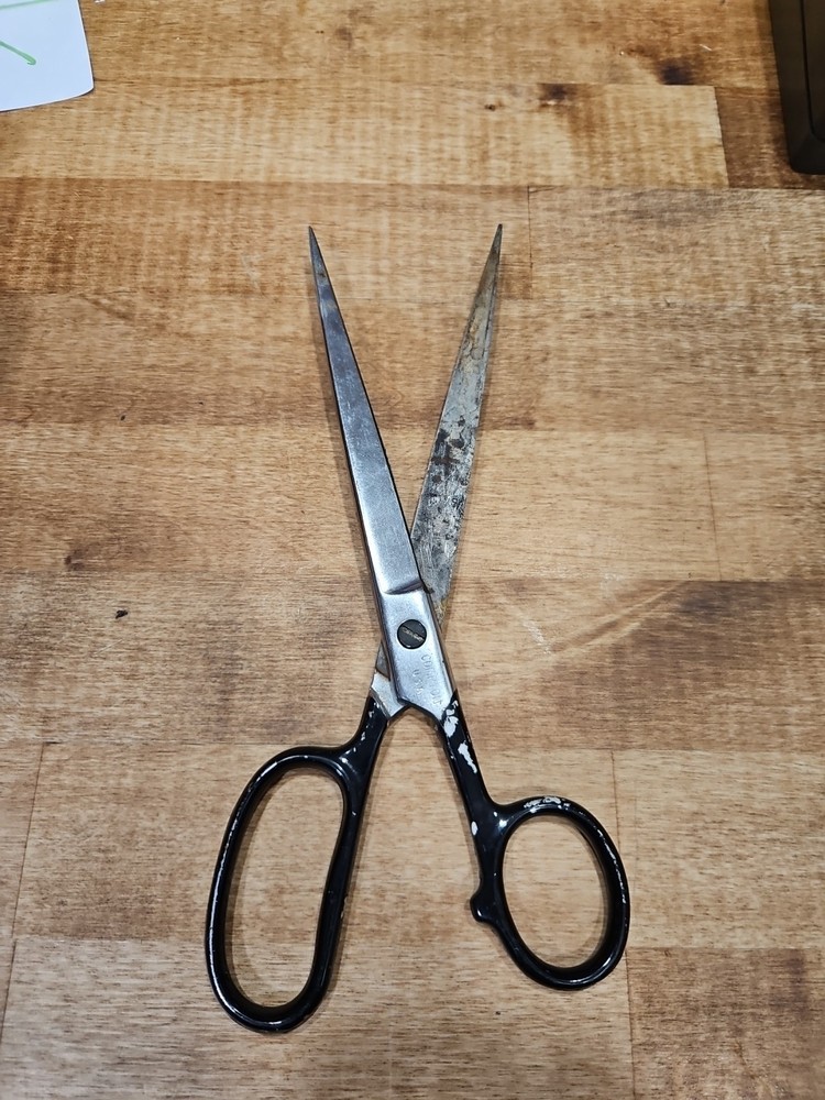 Vintage Compton U.S.A. Metal Tailor Scissors 9" Collectable Sharp