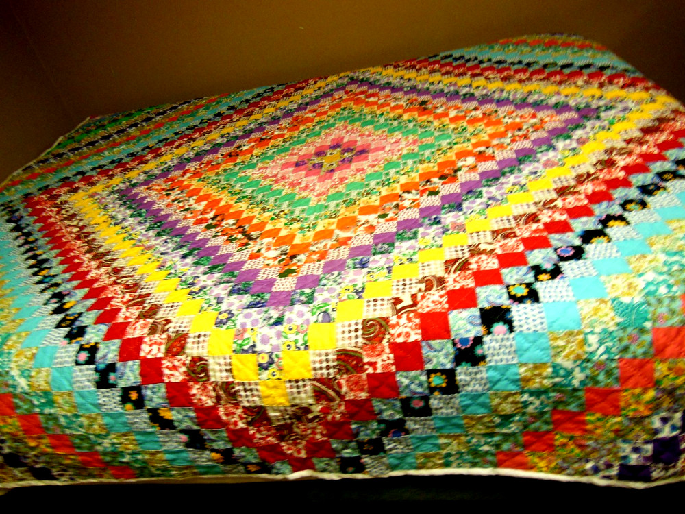 VTG UNUSED UNWASHED HAND & MACHINE STITCHED TINY PATCHWORK POSTAGE STAMP QUILT