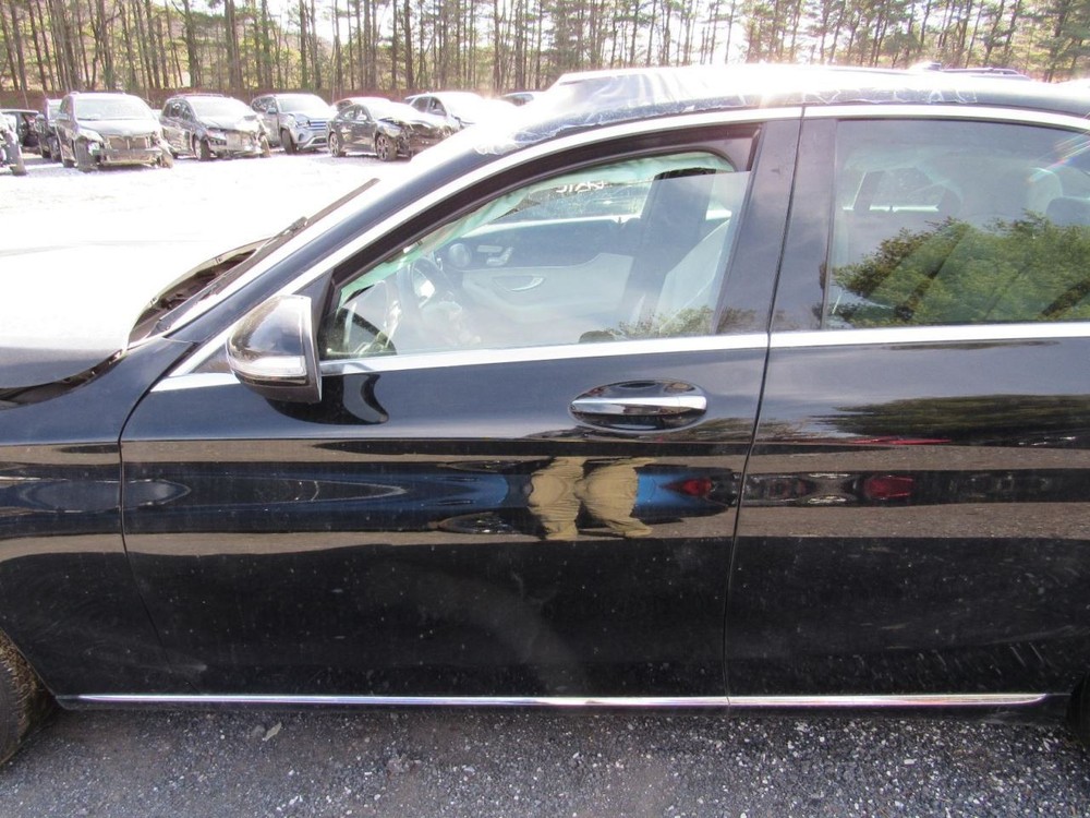 C220 2015 Glove Box 1032253