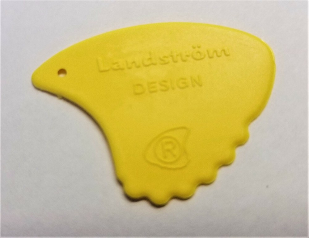 Landstrom Sharkfin Plectrums Guitar picks 3 Picks (Medium) Yellow