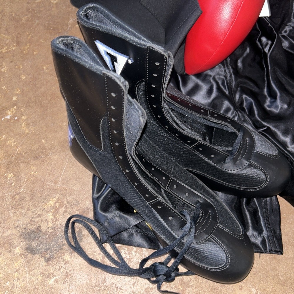 boxing equipment lot