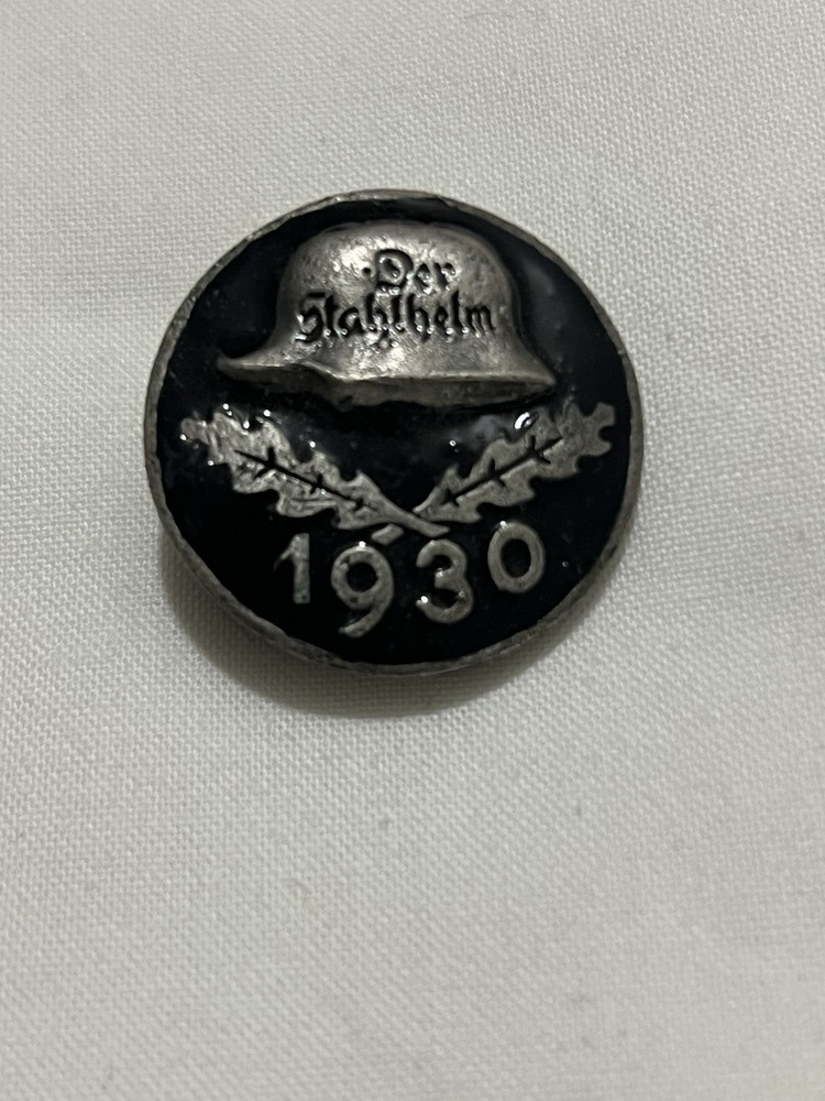 Germany Army Pin  WWII Replica