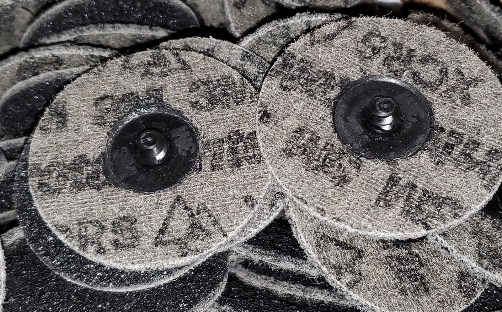 (50) 3” Scotch-Brite Roloc TR PRECISION Surface Conditioning Disc Extra Coarse