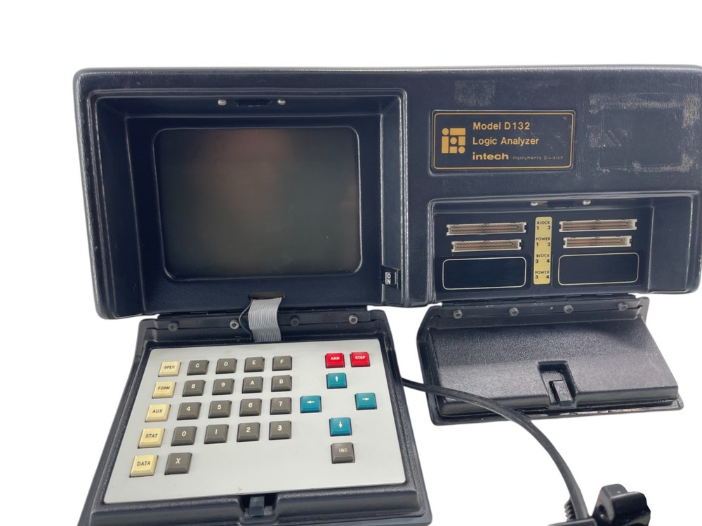 Intech Instruments Model D132 Logic Analyzer – Vintage Computer Terminal