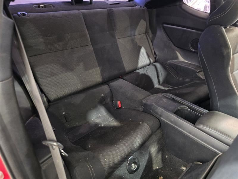 86 2017 Glove Box 594049