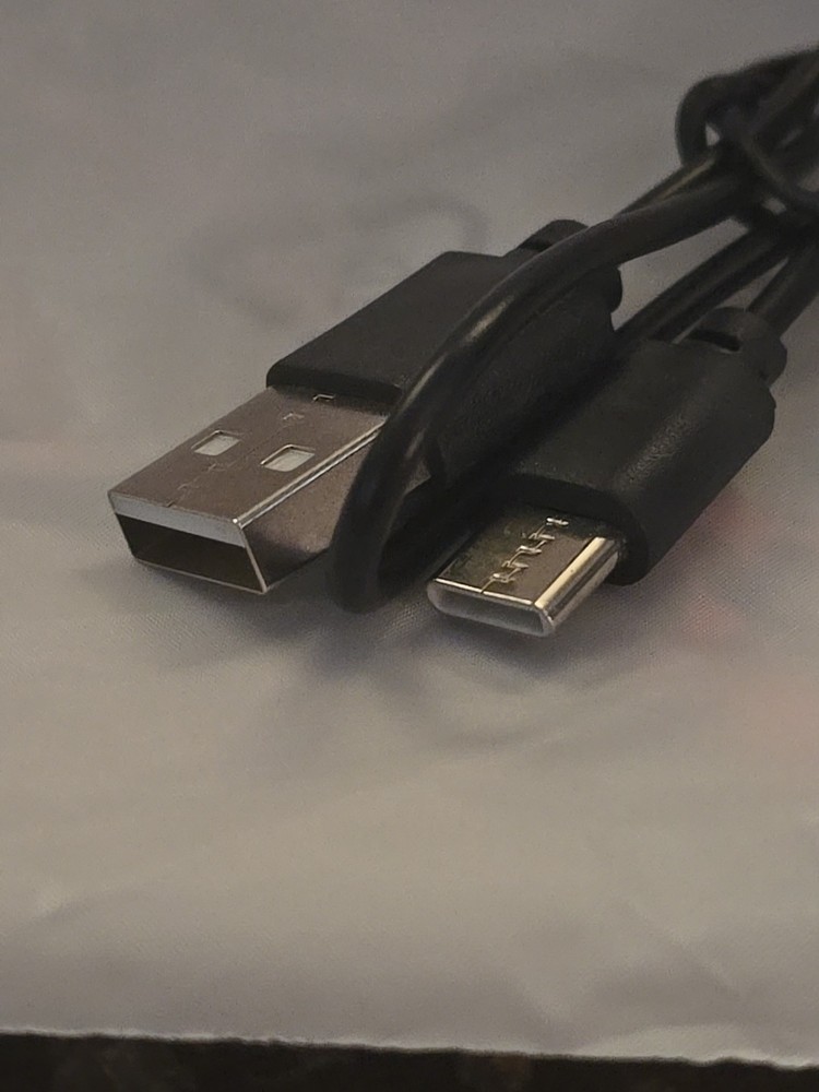 Lowes Employee Appreciation, Mini Bluetooth Speaker With USB Cable, Instructions