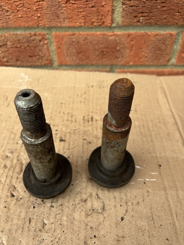 Classic mini front subframe Tower Bolts Pair