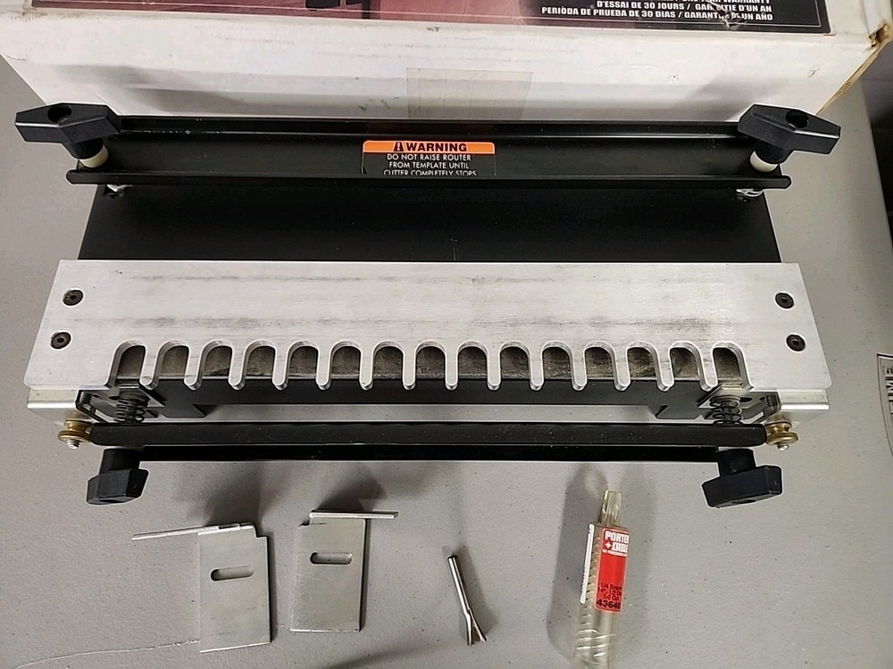 Porter Cable 4112 Dovetail Machine + 43640 Bit