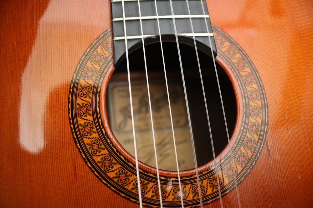 Vintage Ramirez 1A classical guitar 1973