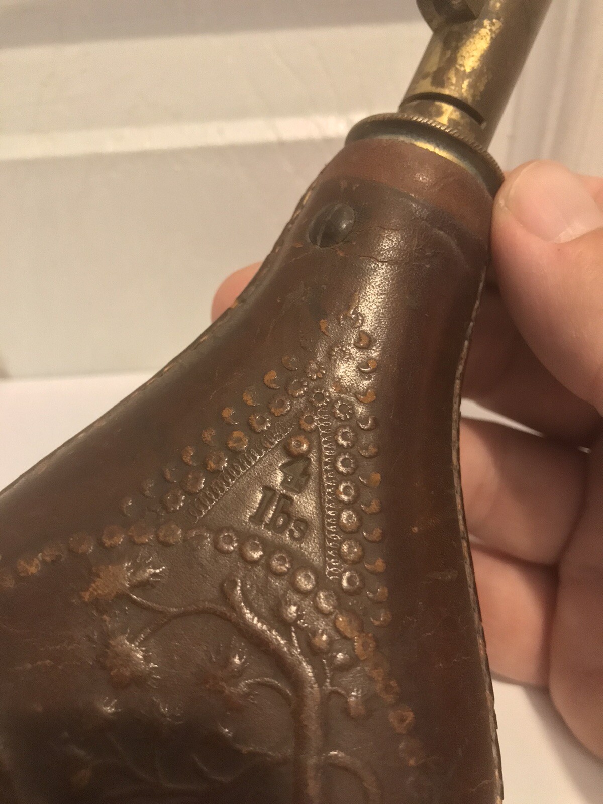 CIVIL WAR PERIOD LEATHER POWDER FLASK ( MARKED AM FLASK & CAP CO )