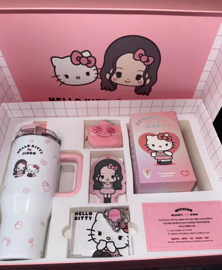 Blackpink Jisoo x Hello Kitty Collaboration Kit Full Package Box SET Unopened