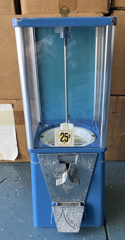 ASTRO GUMBALL MACHINE With Lock And Key