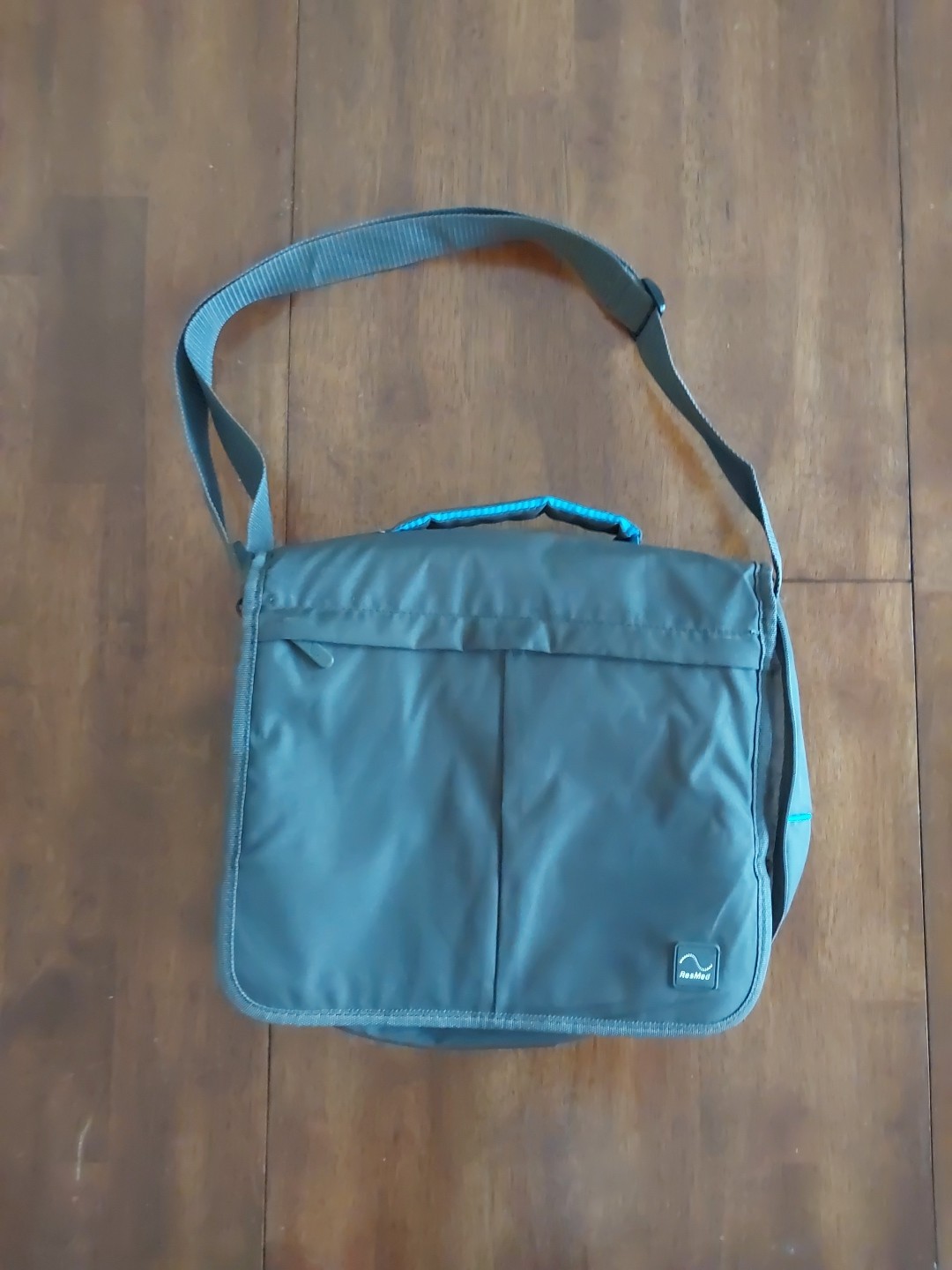 ResMed Airsense 10 CPAP Travel Bag With Shoulder Strap Black Gray