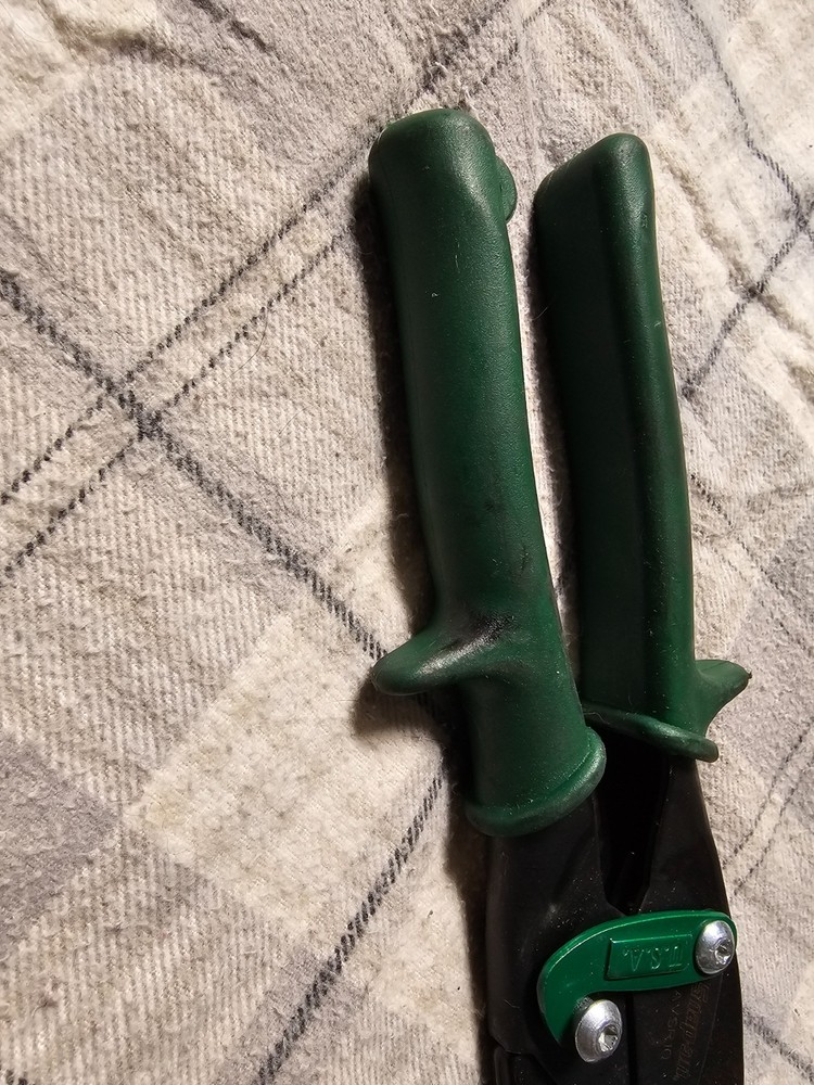 Snap On AVSR10 Aviation Tin Snips Pre Owned