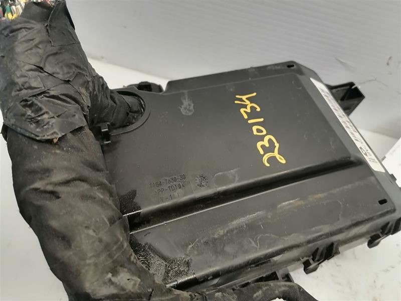 Fuse Box Engine Compartment Fits 12-14 300 1101384