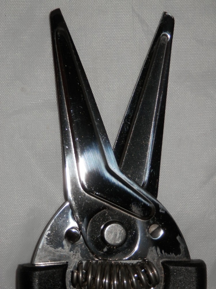 Vintage Tullen Snips Kitchen Cutters Shears Scissors w/ Case