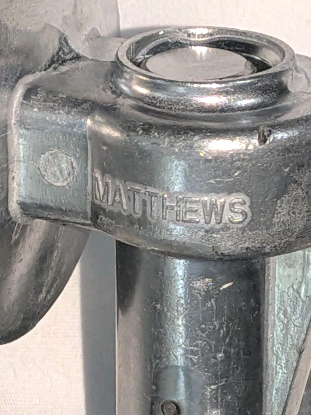 (2) MATTHEWS 429762 Studio Light Hanger Beam CLAMPS w/ MSE Hollywood Grip Heads