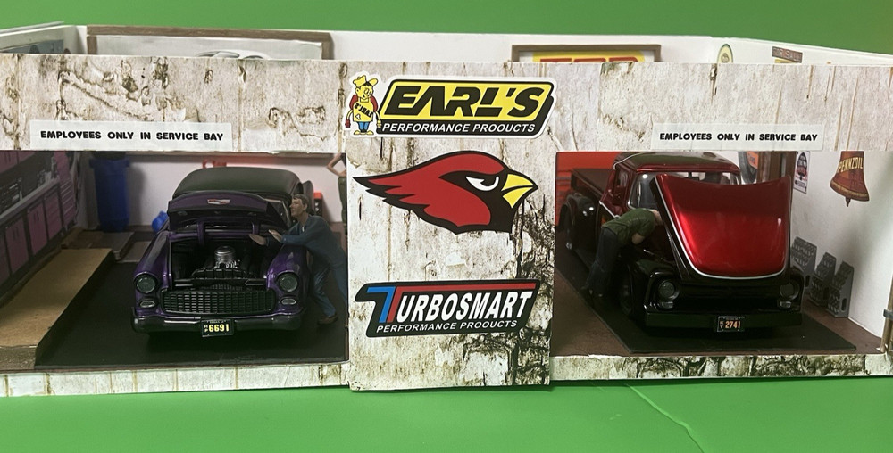 Built From Scratch - 1/24 Scale Diorama – “Earl’s Performance”